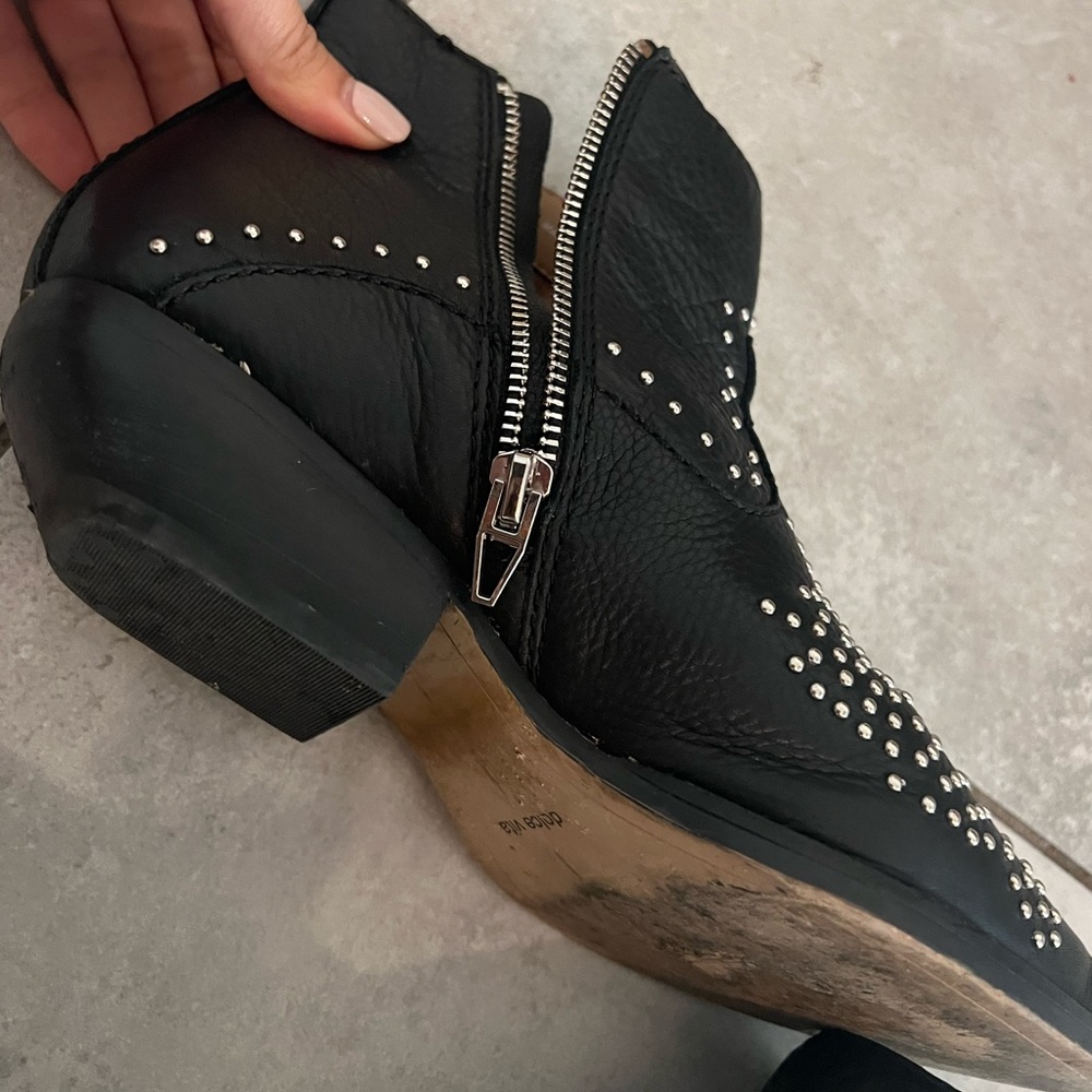 Dolce Vita studded booties - Picture 3 of 7